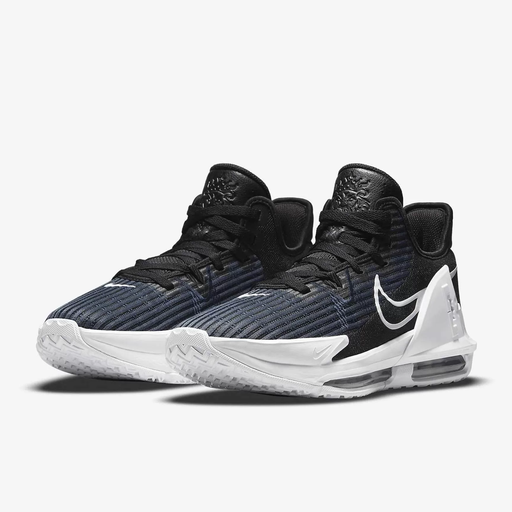 Damen Nike Cyber Monday-Schuhe | Lebron-Zeuge 6