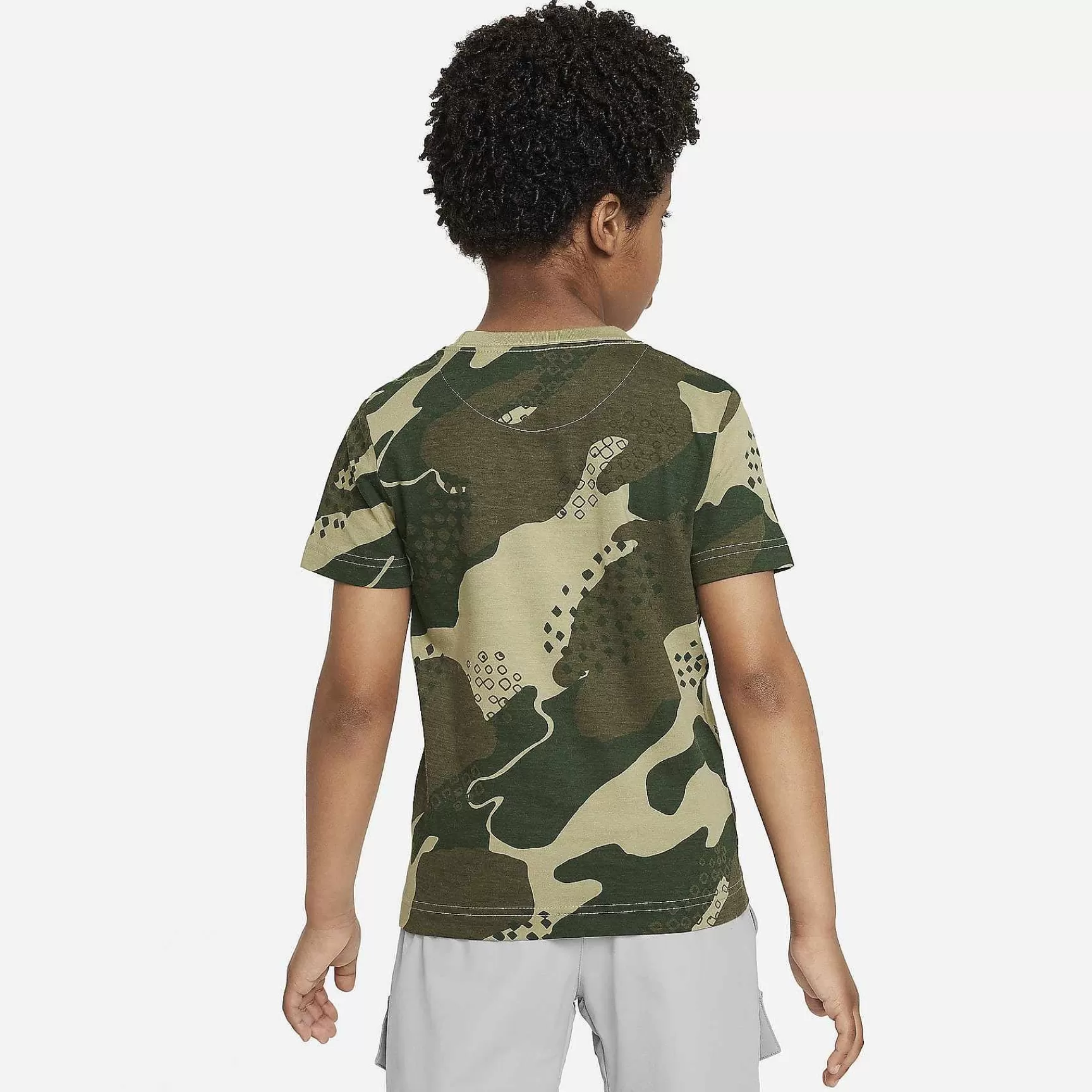 Kinder Nike Tops Und T-Shirts | Club Seasonal Camo Basic T-Shirt