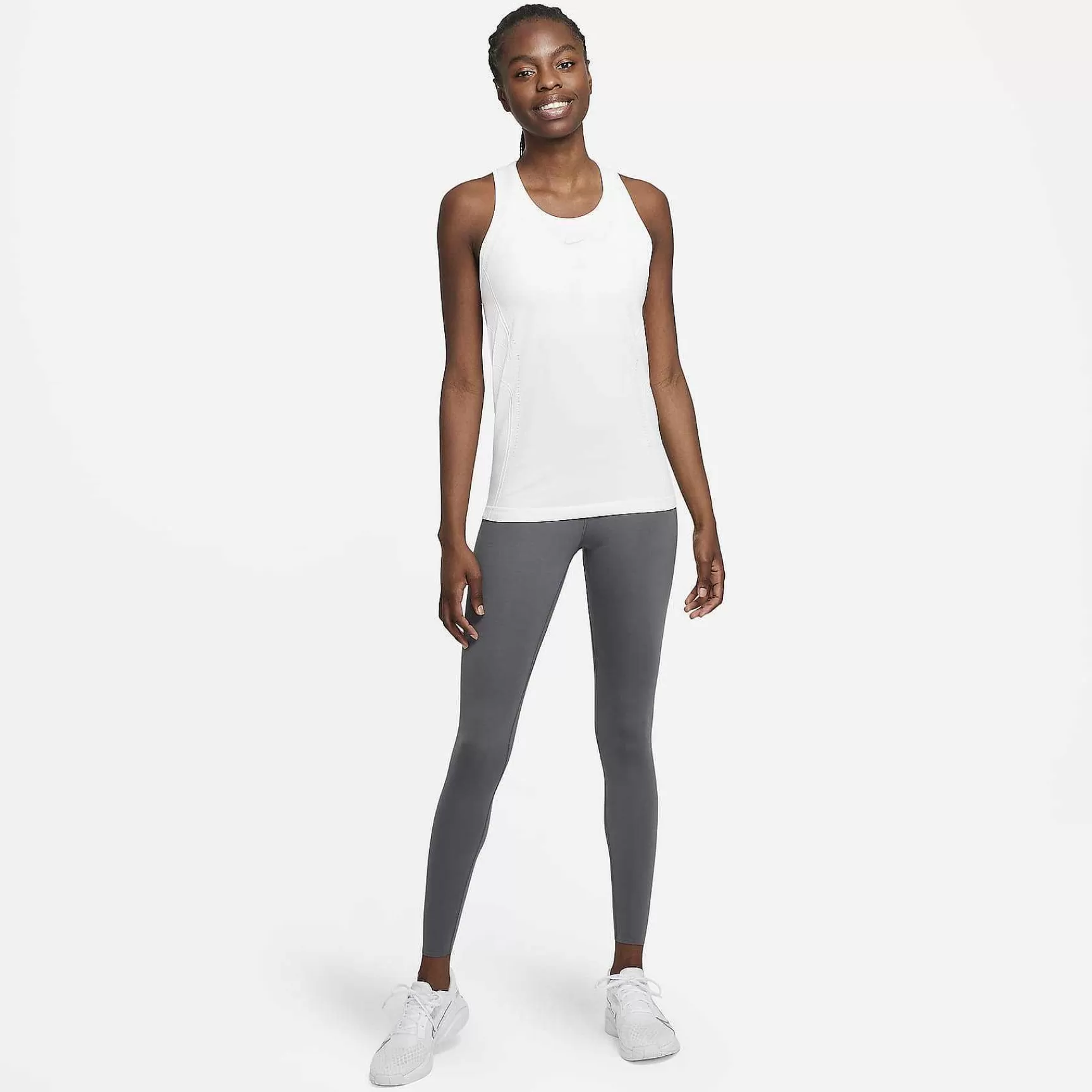 Damen Nike Tops Und T-Shirts | Dri-Fit Adv Aura