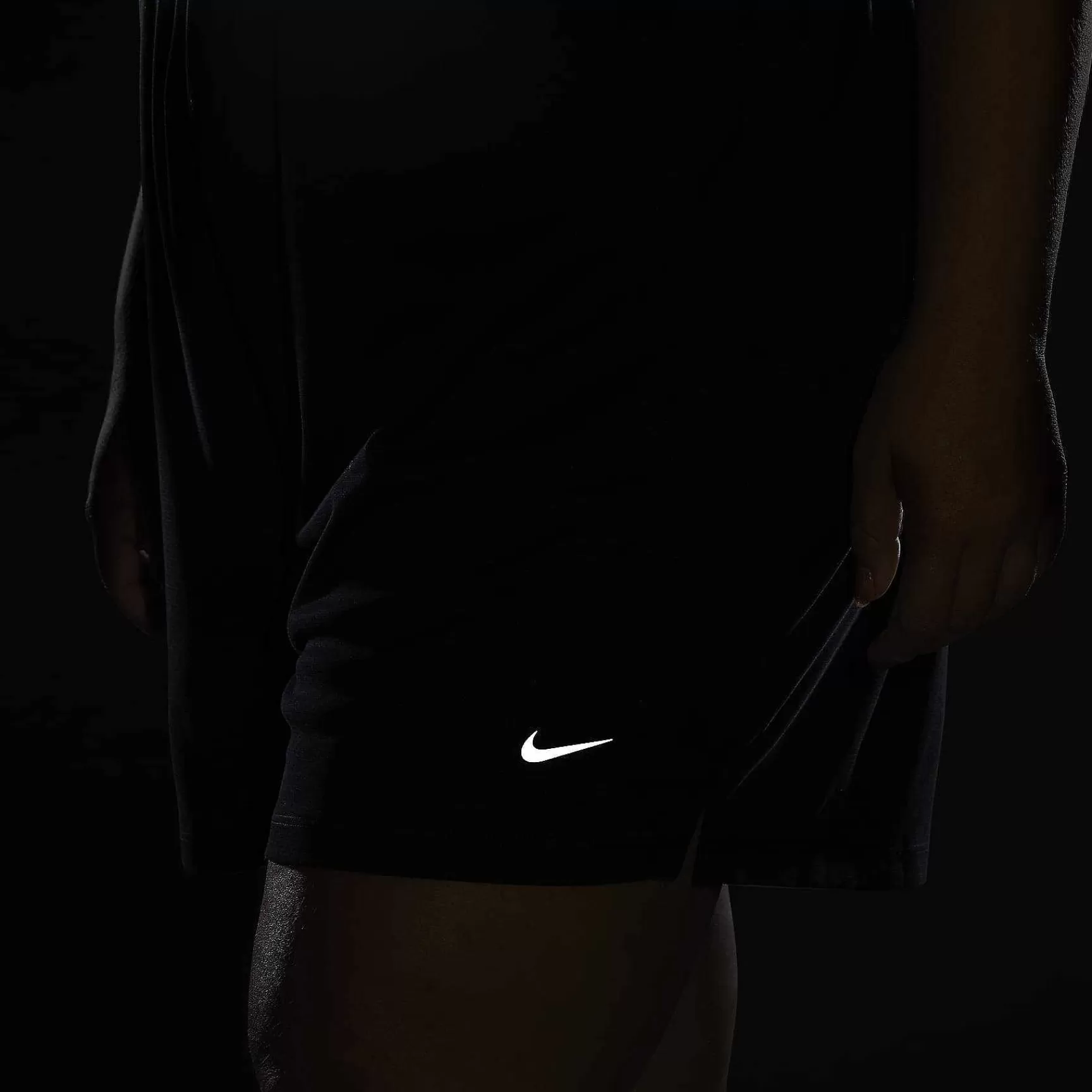 Damen Nike Cyber Monday-Kleidung | Dri-Fit Attack