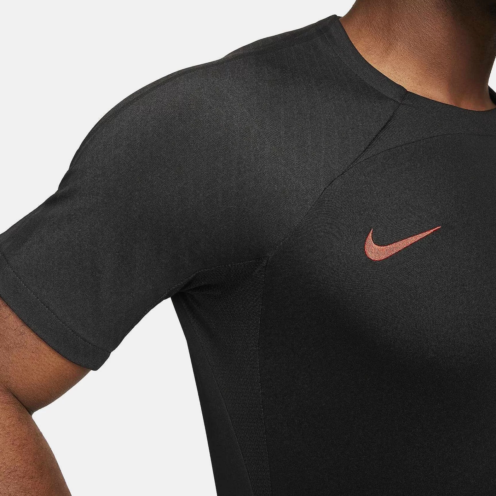 Herren Nike Tops Und T-Shirts | Us-Angriff